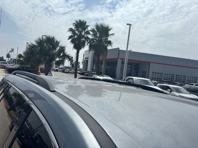 Used 2025 Silver GMC Elevation image 7