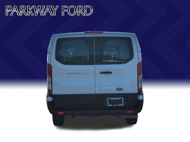 Used 2025 White Ford Base image 4