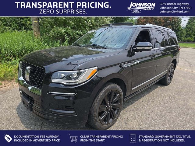Infinite Black Metallic Clearcoat 2023 Lincoln Navigator SUV / Crossover Four-Wheel Drive Automatic
