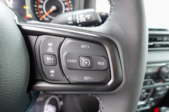 new 2025 Jeep Gladiator car, priced at $49,415