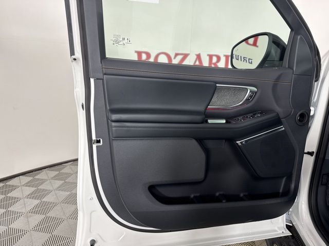 2025 Star White Metallic Tri-Coat Ford Expedition 4X4 SUV