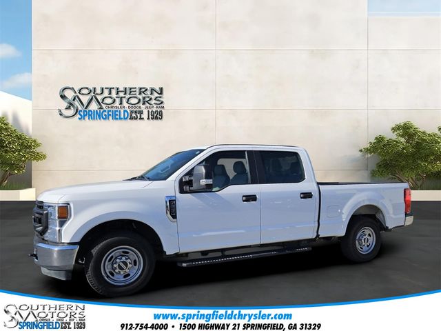 Oxford White 2020 Ford F-250 Super Duty XL Crew Cab RWD Pickup Truck 4X2 6-Speed Automatic