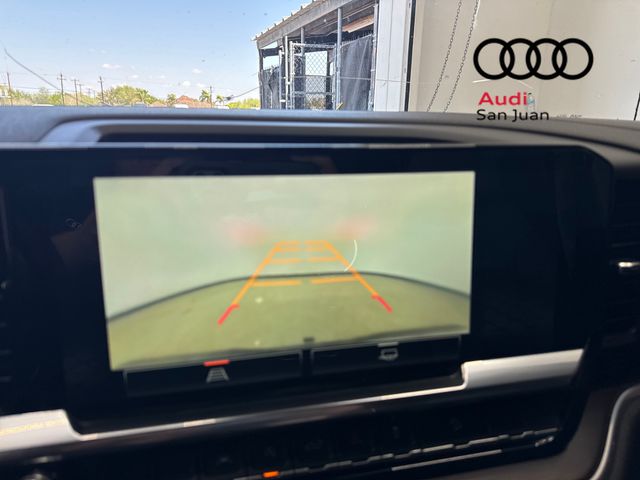 Used 2022 White GMC SLT image 15