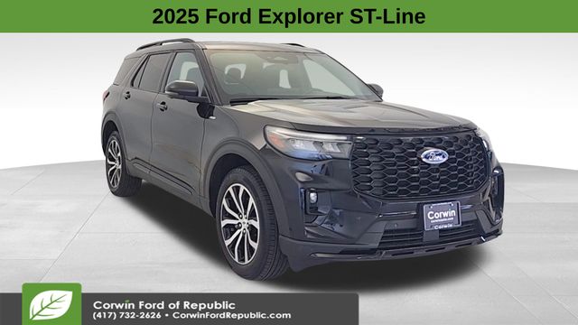 2025 Ford Explorer ST-Line AWD