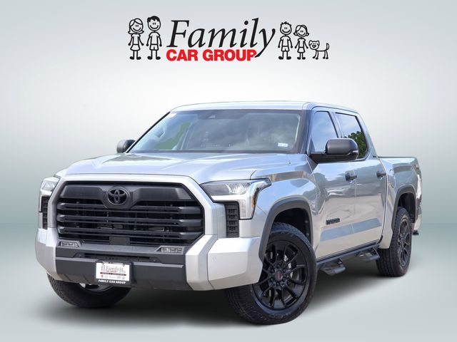 Celestial Silver Metallic 2022 Toyota Tundra SR5 CrewMax Cab RWD Pickup Truck 4X2 Automatic