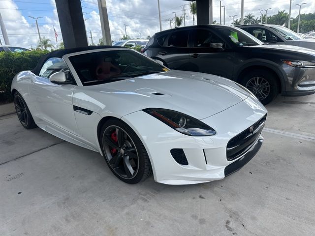 2016 Jaguar F-TYPE R