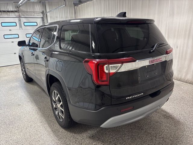 2020 GMC Acadia SLE photo