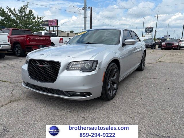 Silver Mist Clearcoat 2021 Chrysler 300 S V6 RWD Sedan Rear-Wheel Drive 8-Speed Automatic