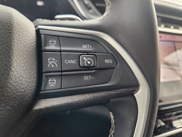 2023 Jeep Grand Cherokee Limited White at DeMontrond Gulf Freeway