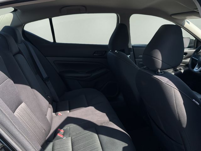 2025 Nissan Altima SV - Photo 15