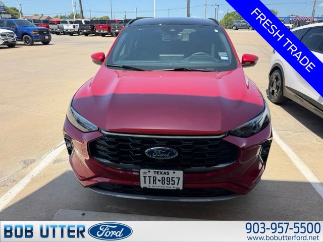 Rapid Red Metallic Tinted Clearcoat 2023 Ford Escape SUV / Crossover All-Wheel Drive 8-Speed Automatic