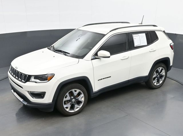 Used 2018 White Jeep Limited image 24