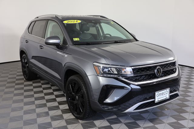 Platinum Gray Metallic 2024 Volkswagen Taos SUV / Crossover All-Wheel Drive 7-Speed Dual Clutch