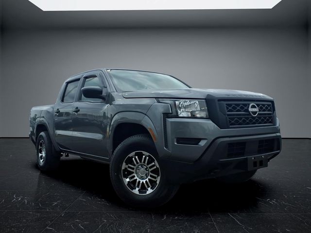 Gray (Gun Metallic) 2022 Nissan Frontier S Crew Cab 4WD Pickup Truck Four-Wheel Drive 9-Speed Automatic