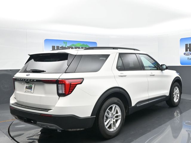 2025 Ford Explorer Active photo