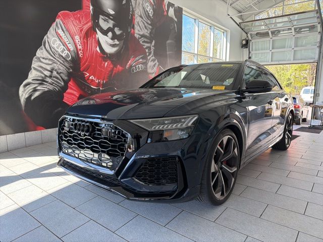 Waitomo Blue Metallic 2024 Audi RS Q8 4.0T quattro AWD SUV / Crossover All-Wheel Drive 8-Speed Automatic