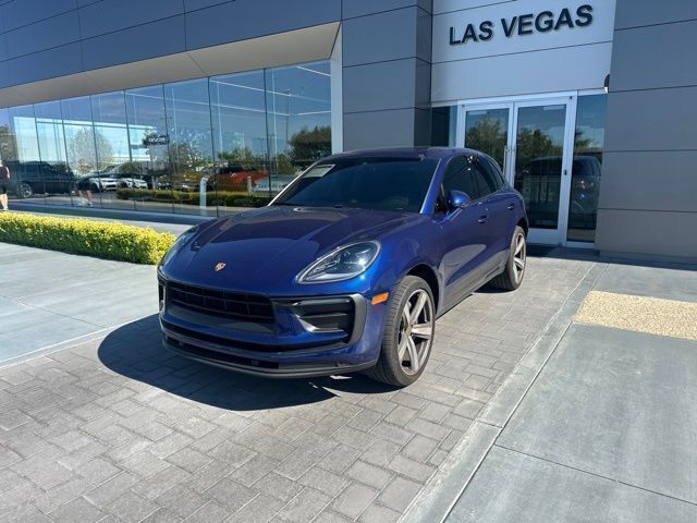 Gentian Blue Metallic 2022 Porsche Macan SUV / Crossover All-Wheel Drive 7-Speed Automatic