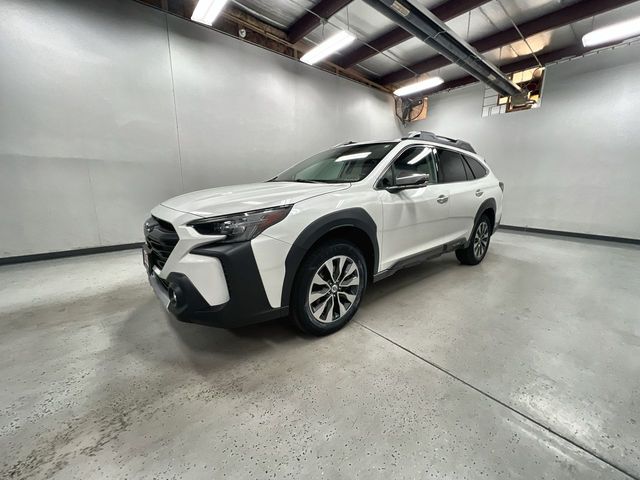 2024 Subaru Outback Touring AWD