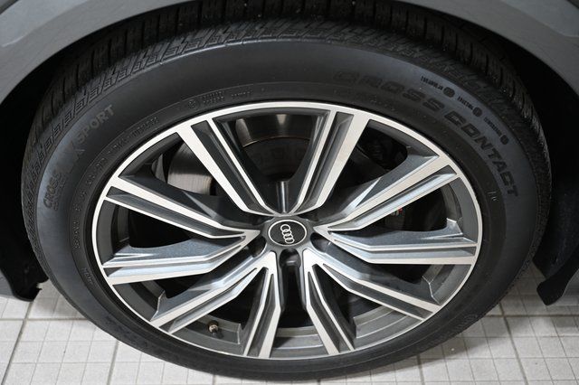 Certified Used 2022 Gray Audi 4.0T Prestige image 18