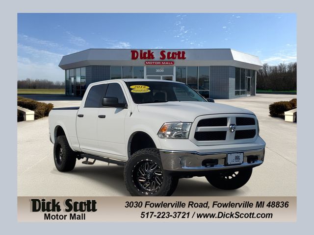 Bright White Clearcoat 2018 RAM 1500 Pickup Truck Four-Wheel Drive 8-Speed Automatic