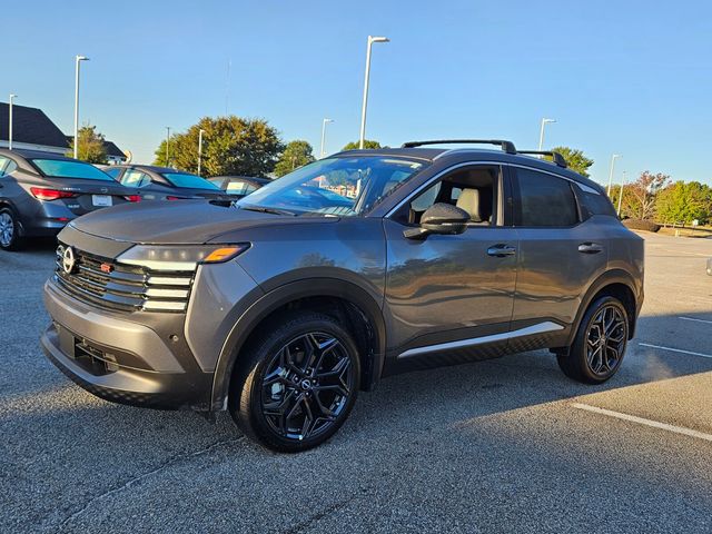 New 2026 Gray Nissan SR image 3