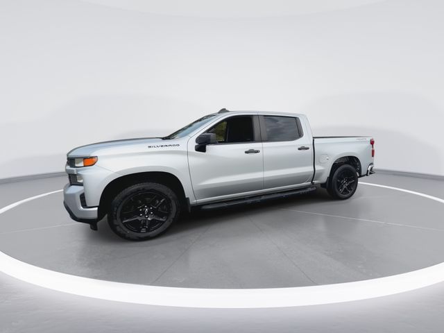 Used 2022 Silver Chevrolet Custom image 5