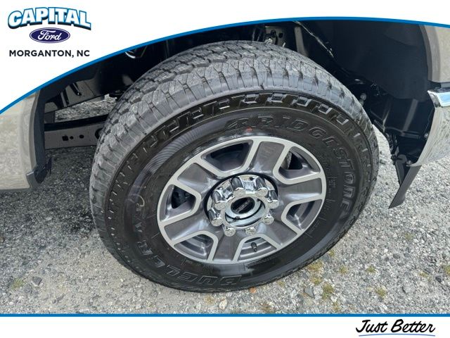 New 2026 Gray Ford Lariat image 10