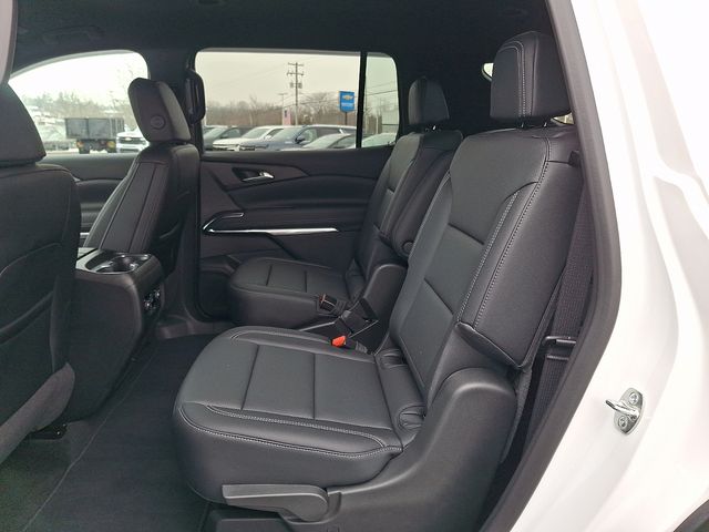 used 2025 Chevrolet Traverse car, priced at $40,550