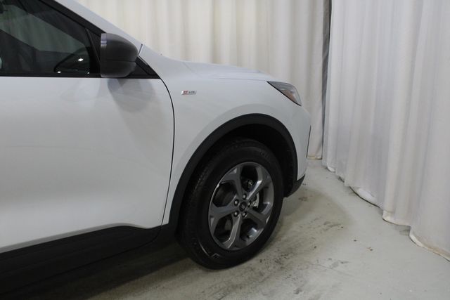 Used 2025 Silver Ford ST-Line image 27