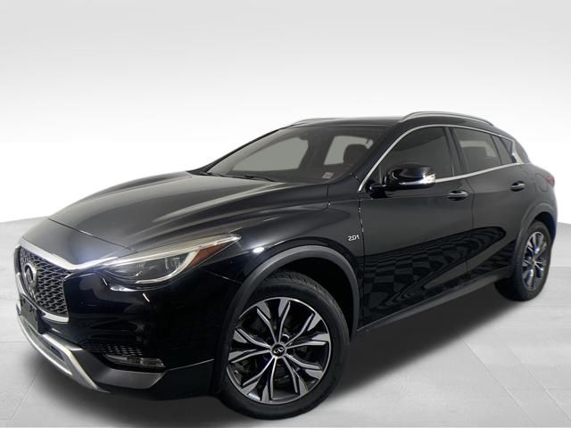 2018 INFINITI QX30 Premium 2