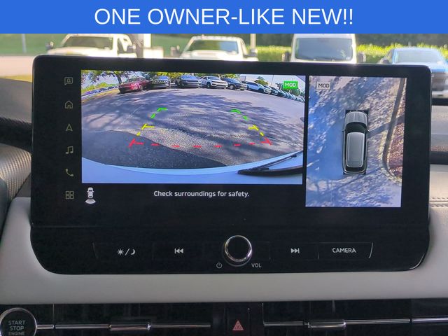 Used 2025 White Mitsubishi SEL image 26