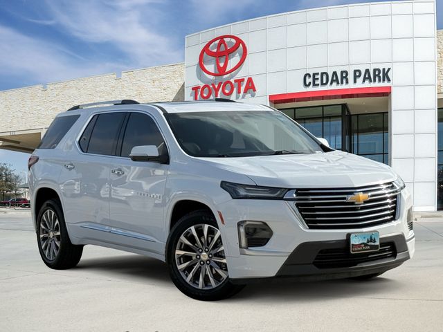 Summit White 2022 Chevrolet Traverse SUV / Crossover Front-Wheel Drive 9-Speed Automatic
