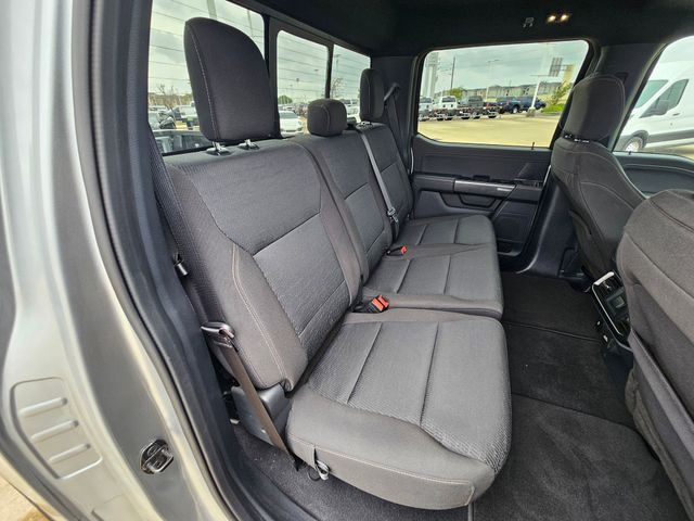 Used 2023 Silver Ford XLT image 29