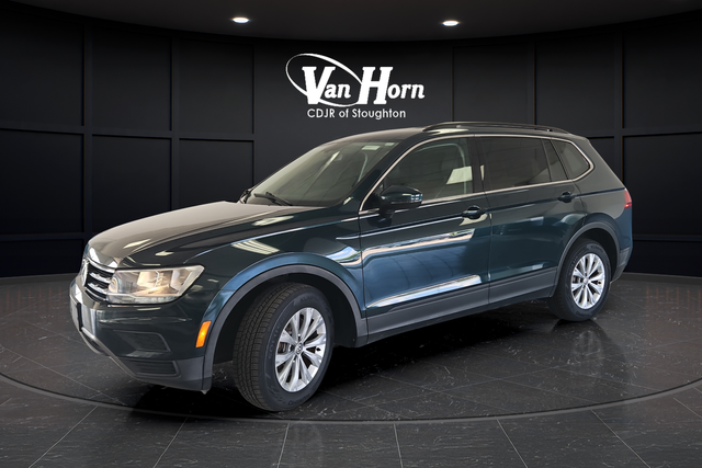 Used 2019 Stone Blue Metallic Volkswagen 2.0T SE image 3