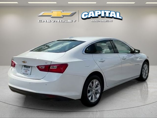 Used 2025 White Chevrolet LT image 5