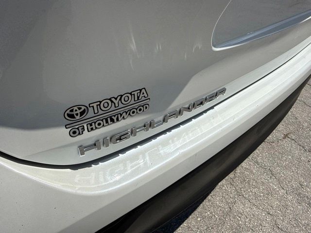 2021 Toyota Highlander - $30,088