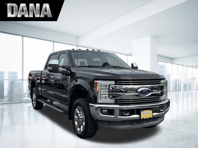 2017 Ford F-250 Super Duty Lariat Crew Cab 4WD