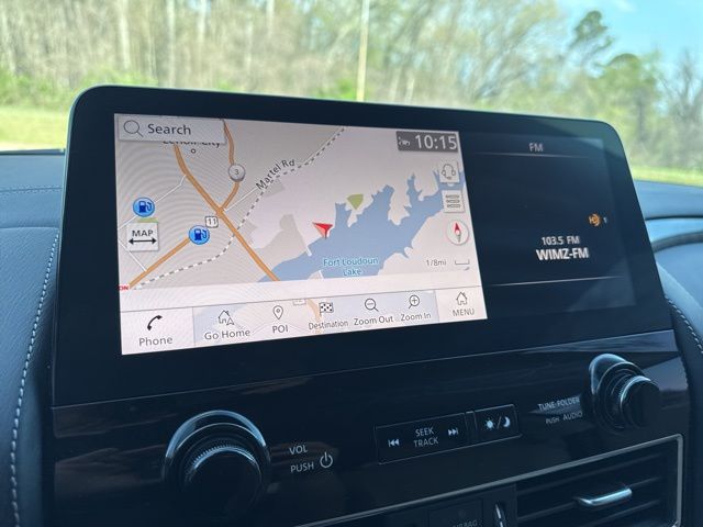 Used 2024 Black Nissan Platinum image 22