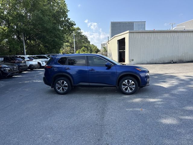 Used 2023 Blue Nissan SV image 4