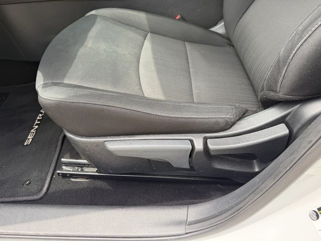 2024 Nissan Sentra SV White at Central Houston Nissan
