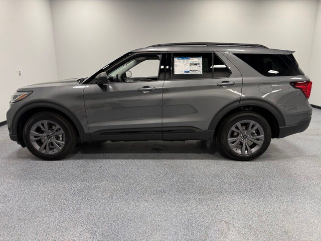 New 2026 Gray Ford Active image 4