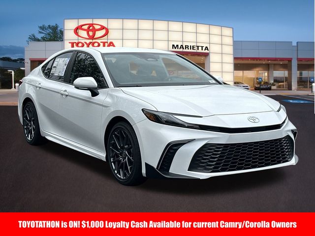 2025 Toyota Camry SE 1