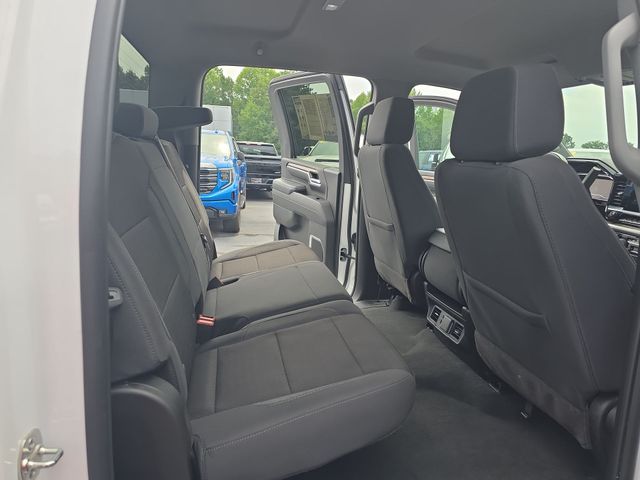 Used 2025 White Chevrolet LT image 12