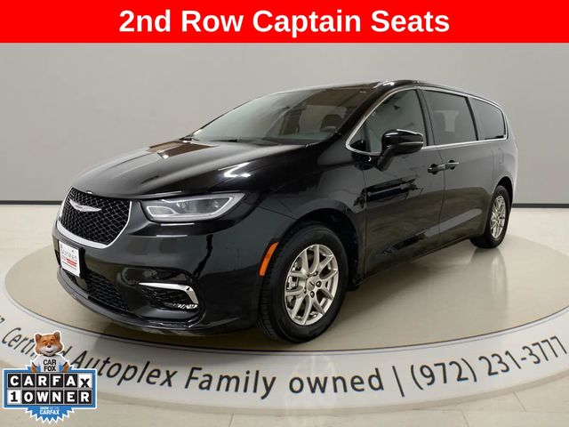 Diamond Black Crystal Pearlcoat 2025 Chrysler Pacifica Minivan Front-Wheel Drive 9-Speed Automatic