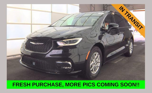 Diamond Black Crystal Pearlcoat 2025 Chrysler Pacifica Minivan Front-Wheel Drive 9-Speed Automatic
