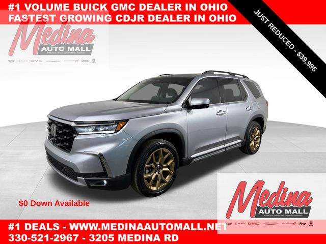 Lunar Silver Metallic 2024 Honda Pilot Touring AWD SUV / Crossover All-Wheel Drive Automatic