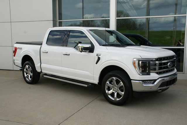 View vehicle photo 7