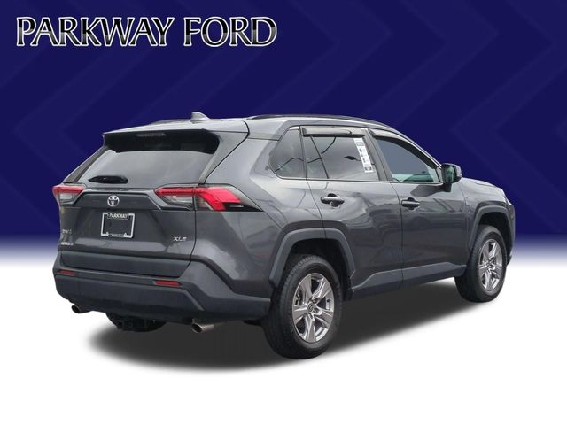 Used 2023 Gray Toyota XLE image 5