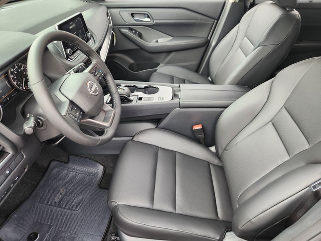 2026 Nissan Rogue SV photo 5