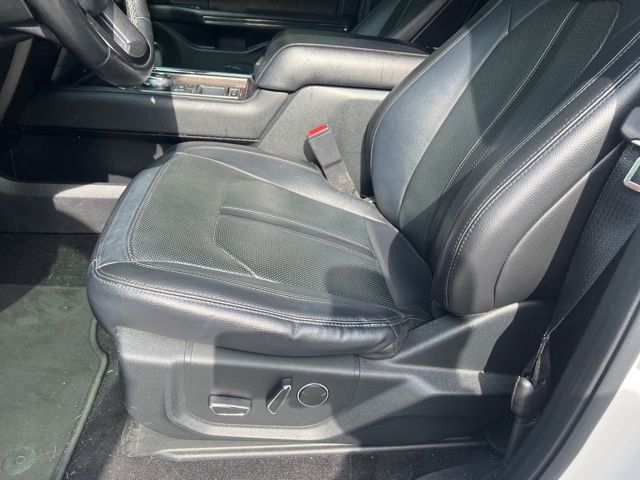 2019 Ford Expedition Limited photo